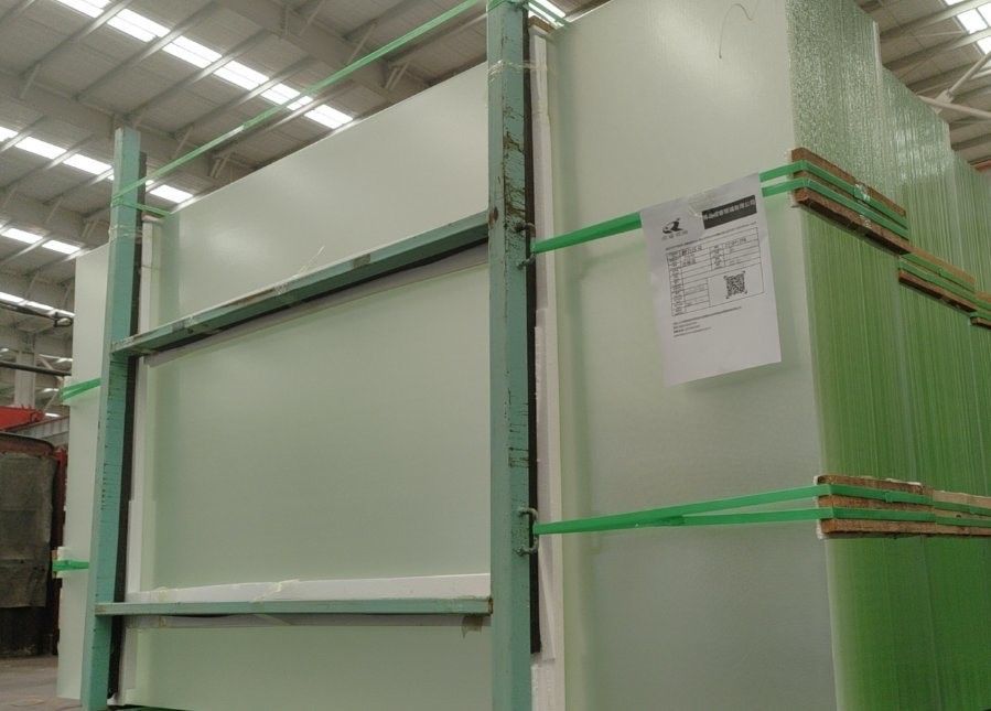 6.8mm 7mm 透明太陽光発電 建物のための高光貯蔵用太陽光発電ガラス