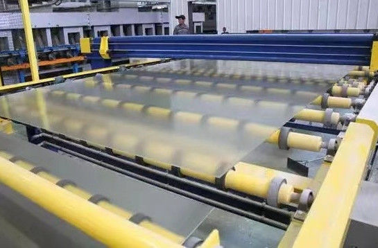 超透明 電化可能な太陽光パネル カーテンウォール/Glaの建設に使用される太陽光ガラス/日陰熱保全