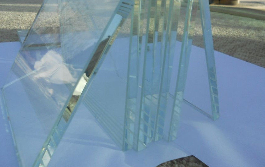 超透明浮遊ガラス 建築物 耐熱 ≤0.3mm/m°C 規則のない設計
