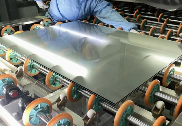 青島工場 PVB/SGP/EVA 透明ラミネート安全ガラスパネル（建築用）