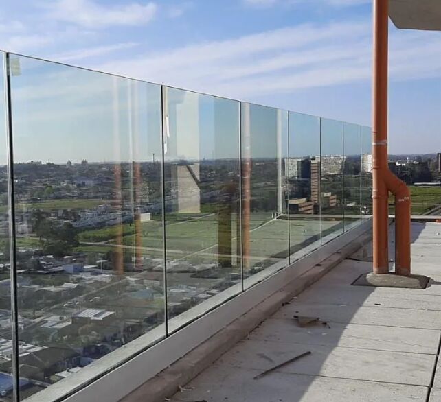 4.38-40.28mm クリアラミネート テンパール 硬化 PVB/Sgp 安全 凍結 酸 エッチング 絶縁ガラス,フェンス レンジャー レンジャー 壁 レンジャー