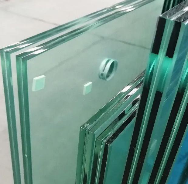 6.38mm 8.38mm 10.38mm 12.38mm 17.52mm 21.52mm Clear /Ultra Clear Grey Colored PVB EVA Tempered/Toughened Edge Polished /Safety /Glass Railing Laminated Glass
